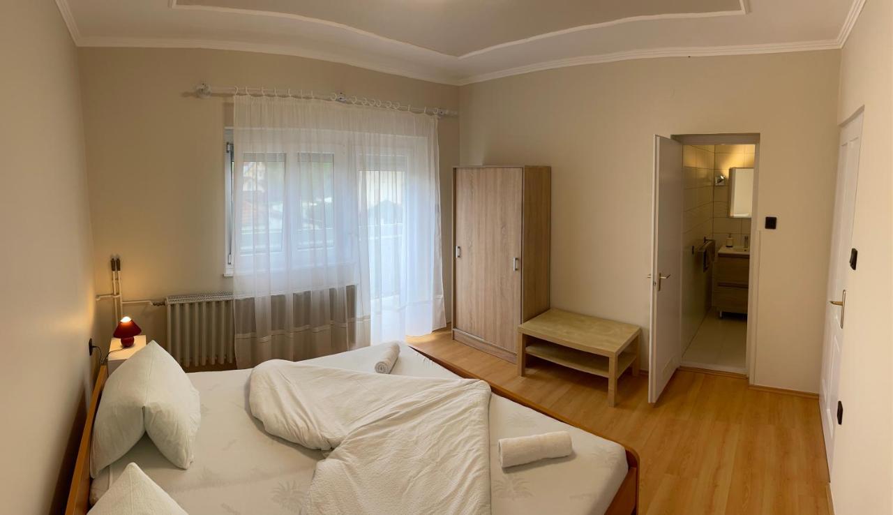 Pingvin Cukraszda Apartman Felso Szint Balatonmáriafürdő المظهر الخارجي الصورة